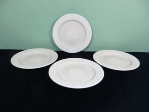 Set of 4 Pfaltzgraff Sierra 8 7/8" Salad Plates Embossed Leaf Off White USA - Picture 1 of 6