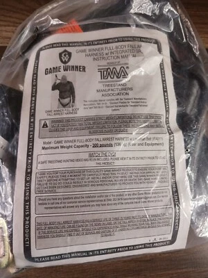 Game Winner Full-Body Fall Arrest Harness With Linesman Belt, 300 lb capacity  - Image 1 of 3