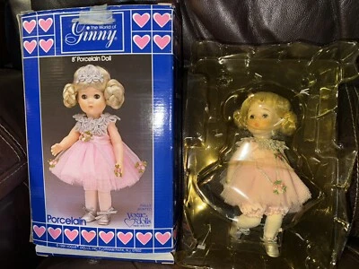 MUÑECA BAILARINA GINNY 1984 PORCELANA - En caja Foto 1 de 4