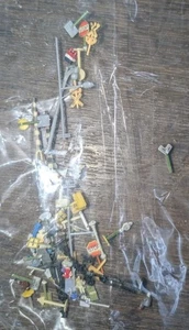 Model Train Lot Tiny Miniatures Signs People Vintage N Scale  - Picture 1 of 4