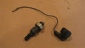 KAWASAKI EX250 NINJA 1988 OIL PRESSURE SWITCH - Picture 1 of 1
