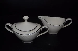 Tazón de azúcar y crema Lenox Weatherly borde remolino platino NUEVO - Imagen 1 de 3
