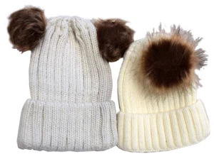 Mutter & Tochter (2) warme Winter Strickmützen Häkelmützen mit Bommeln, NEU - Bild 1 von 3