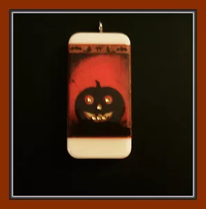 HALLOWEEN JACK'O LATERNE KÜRBIS DOMINO ANHÄNGER - Bild 1 von 1