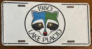 Targa Targa Lake Placid XIII Olimpiadi Invernali 1980 Roni Racoon Vintage Nuova - Foto 1 di 4