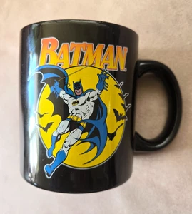 Batman Kaffeetasse, schwarz Logo Action schwingend mit Fledermäusen Standardgröße - Bild 1 von 4