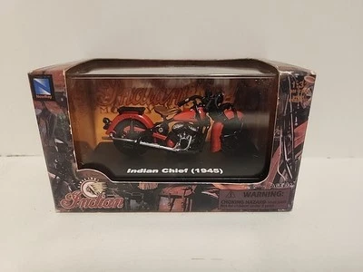 1945 1/32 Scale Indian Chief Motorcycle Model Red & Black NewRay 2005 - Image 1 of 4
