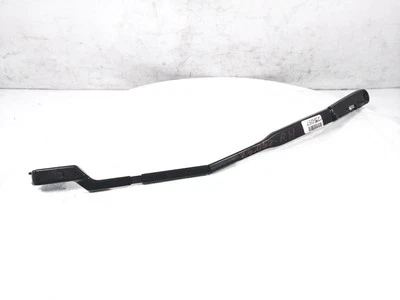 2019-2025 Volvo S60 Right Passenger Windshield Wiper Arm 31693538 - Image 1 of 4