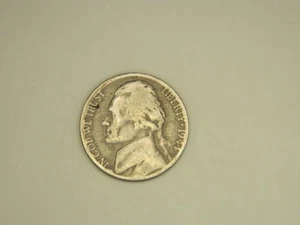 1944 HENNING JEFFERSON WAR TIME NICKEL - Picture 1 of 2