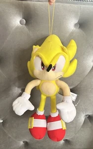 Sonic The Hedgehog Yellow Plush - Picture 1 of 1