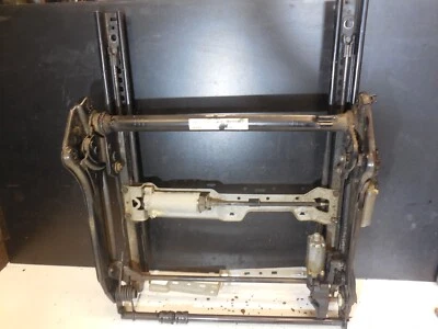 左前座调整框架 A0009103536 06-09 梅赛德斯奔驰 W219 CLS550 — 第 1/4 张图片