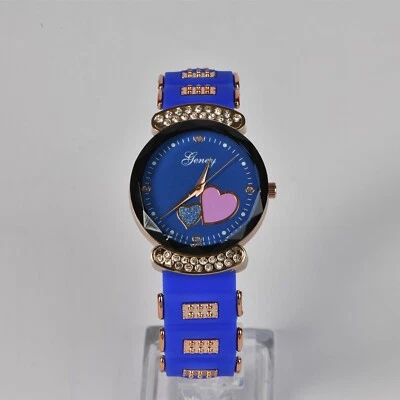 Girls Wristwatches Cute Heart Decor Quartz Analog  Kids Silicone Casual Watch - Image 1 of 4