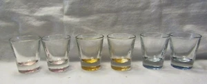 JUEGO DE SEIS VASOS DE CHUPITO DE WHISKY DE FONDO GRUESO MULTICOLORES - Imagen 1 de 4