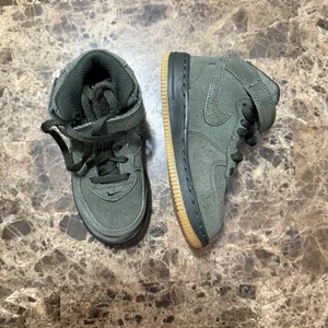 Nike Air Force 1 Suede Green Toddler 9C - Picture 1 of 9