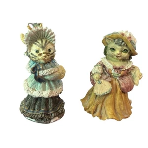 Set x 2 viktorianische Katzen Kätzchen Figuren Skulpturen 5" groß Oma Vintage Dekor - Bild 1 von 5
