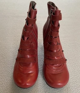 HUSH PUPPIES BOOTS SZ 5 TIFFIN RED WOMEN STEAMPUNK ZIP LOW HEEL SEE DETAIL - Picture 1 of 21