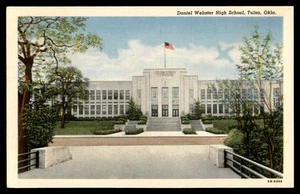 Postcard Daniel Webster High School, Tulsa, Oklahoma - Picture 1 of 2
