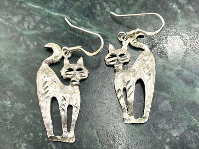 Sterling Silver Etched Cat Dangle Earrings Pierced 925 NF - Image 1 of 4