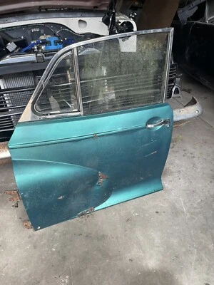 Puerta lateral del conductor Morris Minor años 60 Traveler Foto 1 de 4