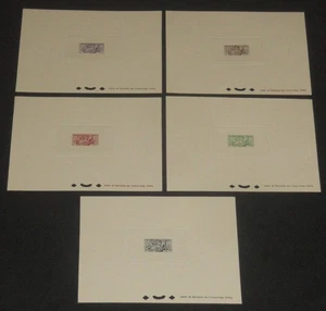 Mónaco 283-7 1951 Caballero en Armadura Hundido Die Proof juego de tarjetas sin goma como se emitió - Imagen 1 de 2