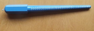 UK Ring Sizer Stick A-Z & 1-6 Kunststoff Ring Sizing Stick UK Lager Neu + Tabelle. - Bild 1 von 4