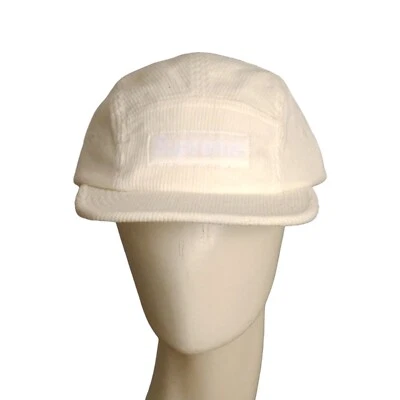 SUPREME- Boné de veludo marfim, tamanho único - Imagem 1 de 4