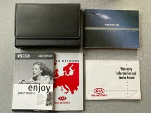02-09 KIA SORENTO OWNERS HANDBOOK MANUAL SERVICE PACK AND WALLET Print 2004 - Picture 1 of 3