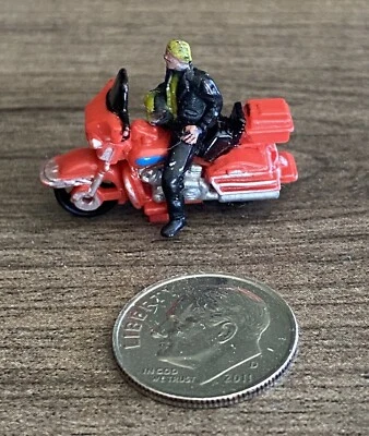 Micro Machines Harley Davidson Red Electraglide With Rider - Image 1 of 4