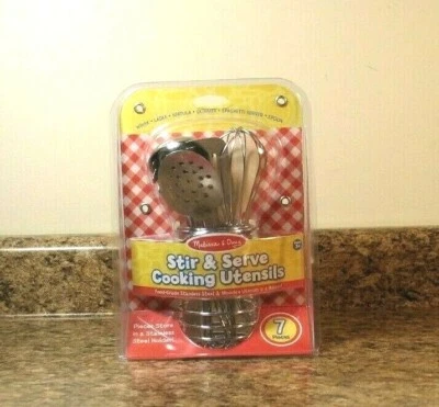 Melissa & Doug Let's Play House! Juego de utensilios de cocina revolver y servir Foto 1 de 3