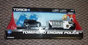 New in Box  Tomy Tomica Hypercity Rescue Tomihero Engine Police T70646 w/figure