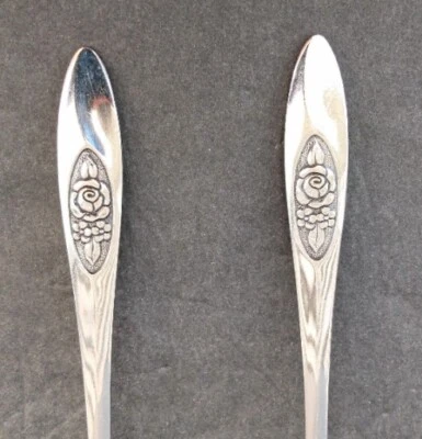 复古 2 Rogers Oneida Ltd 不锈钢弹簧谷图案沙拉叉 — 第 1/4 张图片