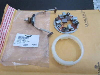 POLARIS BIG BOSS 250 发动机启动启动电机刷组件 # 3083728 — 第 1/2 张图片