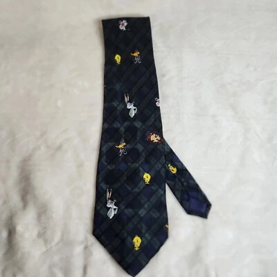 Vintage Men's Tie - Looney Tunes, Bugs, Tweety, Daffy, Taz & Sylvester on Plaid - Image 1 of 4
