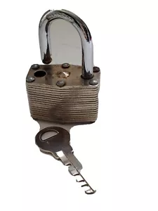 Padlock Vintage 40mm with 1Key Made in China Brass - Picture 1 of 6