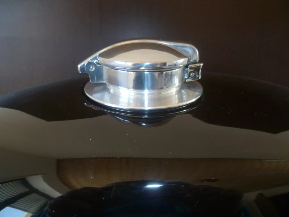 BMW Tankdeckel Monza mit Adapter für R100, R80, R65 R 45 - Bild 1 von 3