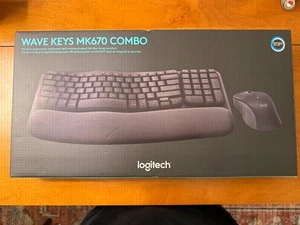 Logitech Wave Keys MK670 Combo Keyboard with Mouse M550L - Picture 1 of 2