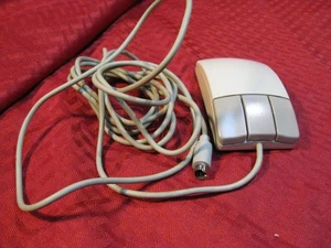 Digital Equipment Corporation PC7XS-CA 3-button PS/2 ball mouse Beige Brown DEC - Picture 1 of 7