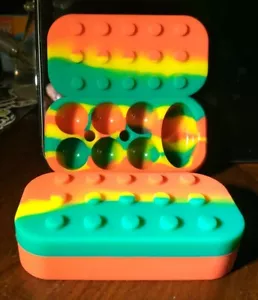Silicone Container Divided Compartments Stackable Block 4”x2”x1” - Picture 1 of 1