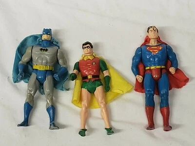 DC SUPER POWERS 系列蝙蝠侠罗宾和超人 1984 年肯纳 4.5 英寸布斗篷 — 第 1/4 张图片