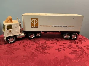 NYLINT Pioneer Container Corp. Semi-Tractor Trailer Truck Toy & Mini Catalog  - Picture 1 of 14