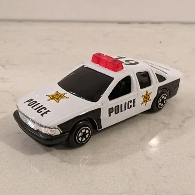 Vintage YatMing #823 Chevrolet Caprice Police Car Highway Patrol 19 diecast 1:64 - Image 1 of 4
