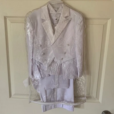 Conjunto de traje de 3 piezas de esmoquin blanco para niños ángel en la espalda talla 6 iglesia formal boda evento Foto 1 de 4