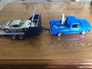 Gebauter LKW und Anhänger, Porsche Combo 1/25 Plastik Modellbausatz Set - Bild 1 von 4