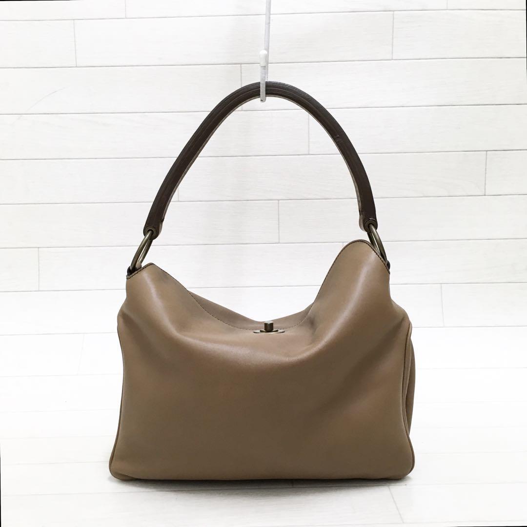 archive minmiu turn lock leather bag
