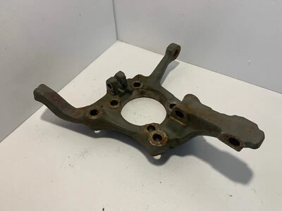 VOLVO C70 (-2005) S70 V70 XC70 (-2000) STEERING KNUCKLE LEFT FRONT AXLE 9200174 Foto 1 de 4
