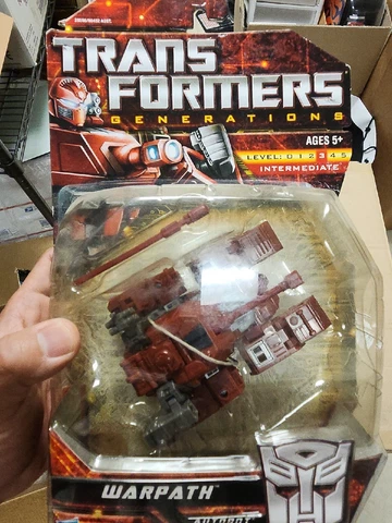 Hasbro Transformers Generations Autobot Tank Mode Warpath Action Figure NIP Cover