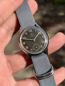 Orologio uomo vintage Junghans 2 toni tedesco 31mm Cal.98 - Foto 1 di 12