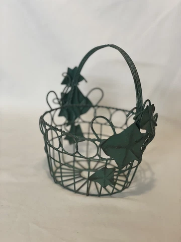 Rustic | Primitive Green Twisted Metal/Wire Basket | Green Ivy Leaves Cover