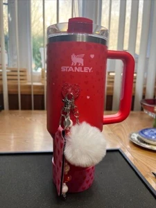 BLINGED OUT STANLEY DÍA DE SAN VALENTÍN 2025 VASO COMPLETO 40 ONZAS CORAZONES BLING - Imagen 1 de 9