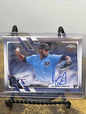 2021 Topps Chrome JORGE GUZMAN Rookie RC Auto Miami Marlins Baseball #RA-JGU - Image 1 of 4